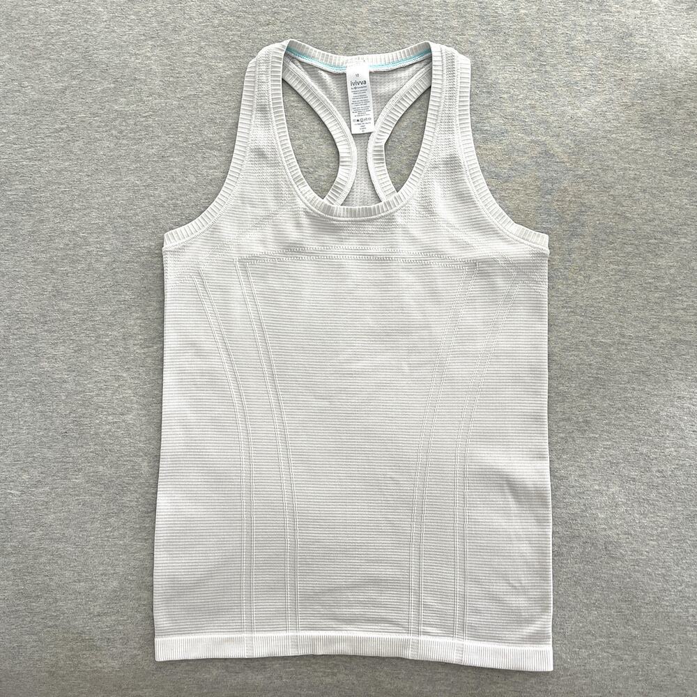 Ivivva by Lululemon Pale Light Gray Swiftly Fly Tech Racerback Tank Top Girl 10